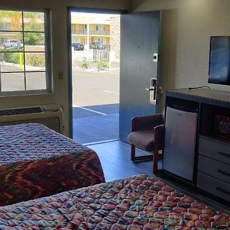 Classic Motel Anaheim Bagian luar foto