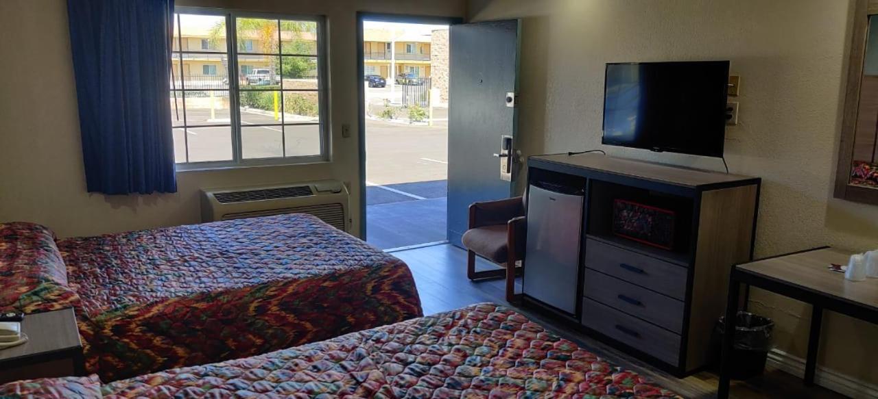Classic Motel Anaheim Bagian luar foto